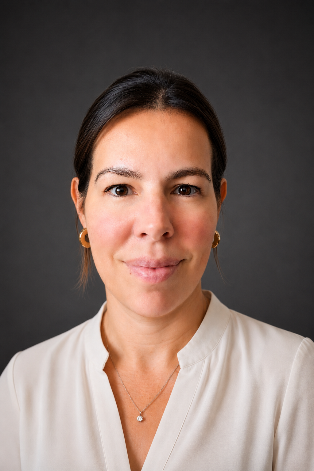 ᐋᓐ-ᕌᑉᕼᐋᓪ ᐊᐅᑐᐃᓐ Anne-Raphaëlle Audouin